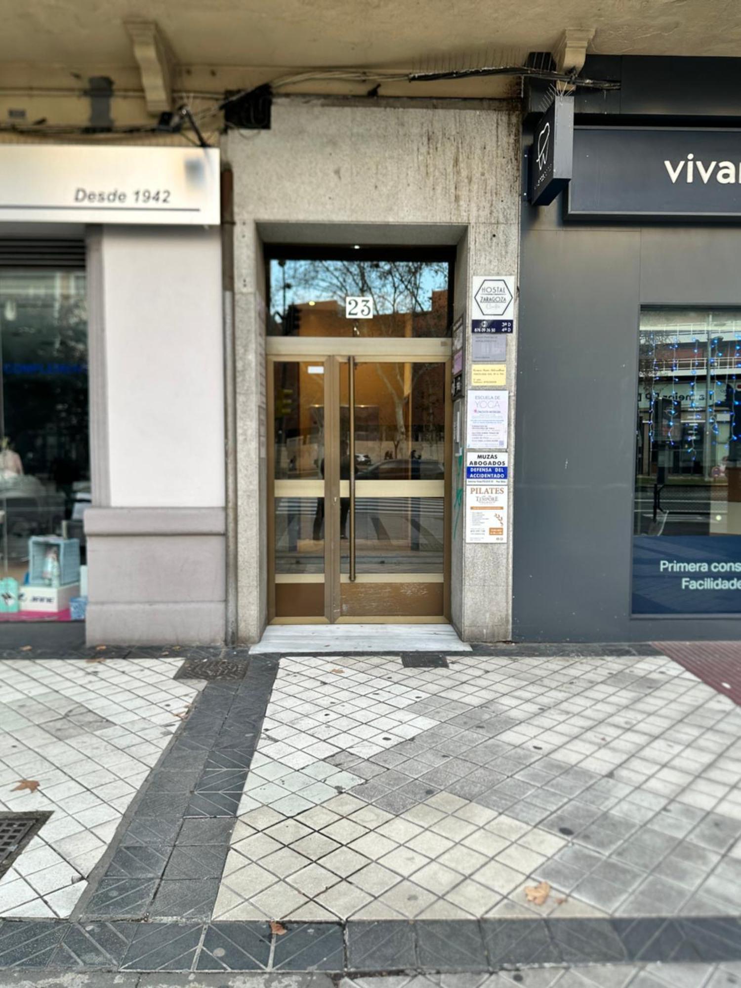 Hostal Zaragoza Centro Exterior foto